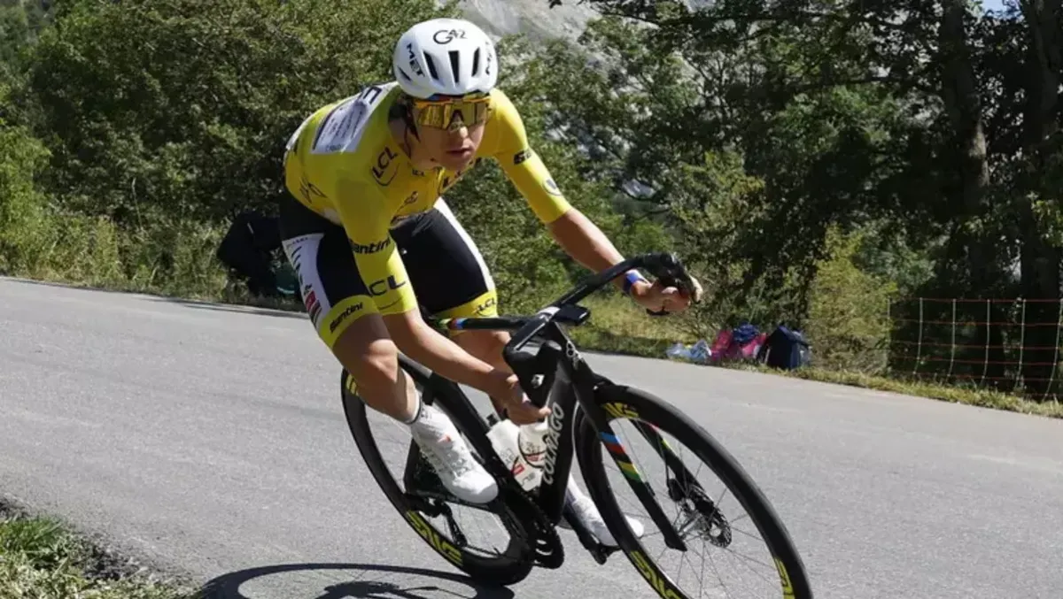Tour: Pogacar doma l'Alpe d'Huez e batte il record di Pantani - FOTO ANSA