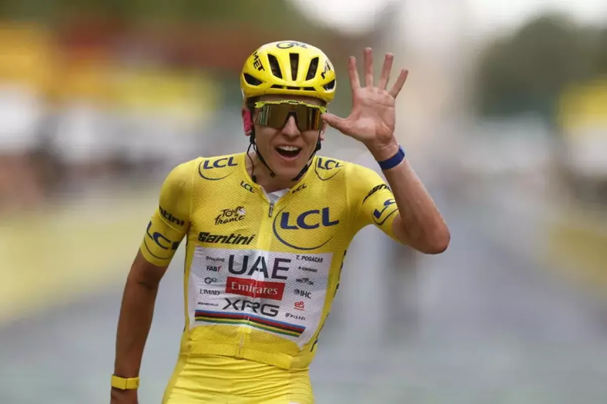 Pogačar entra nella leggenda: quinto Tour de France - © Ansa