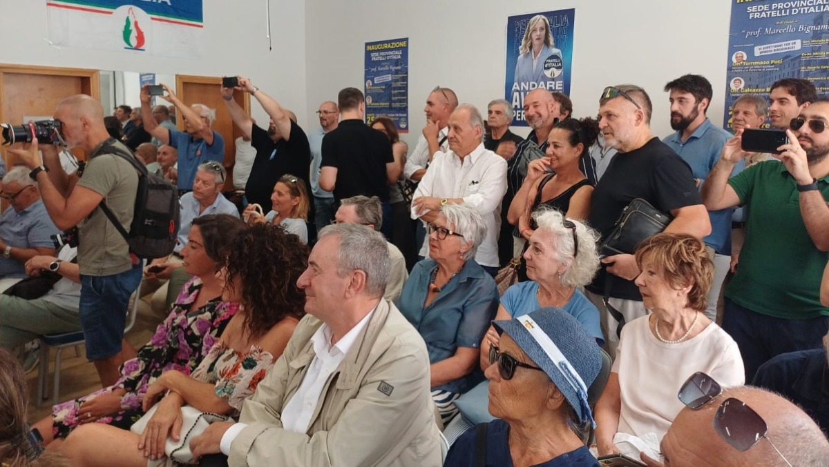 Fratelli d'Italia inaugura la nuova sede a Rimini. "Un punto di partenza" - l'inaugurazione della nuova sede 