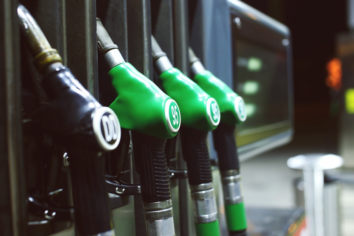 Carburanti, arriva il decreto: gasolio giù di 17 centesimi fino al 6 agosto - 