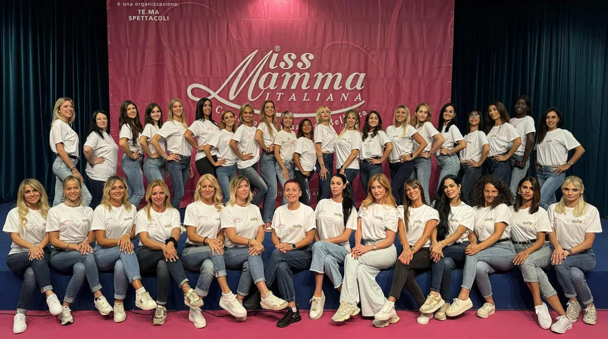 Bellaria Igea Marina incorona Miss Mamma Italiana 2026 - Le concorrenti di una precedente edizione di Miss Mamma Italiana