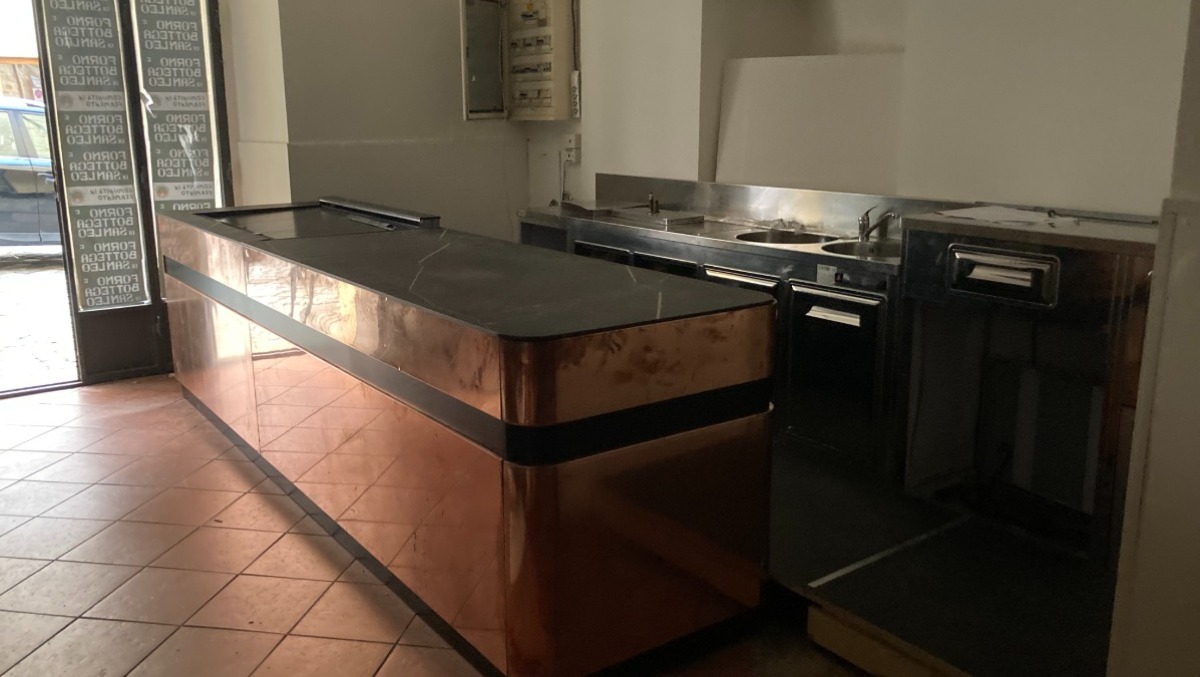 San Leo, l'ex bar Alchimia riapre: è della cooperativa con 8 giovani dipendenti su 12 - 