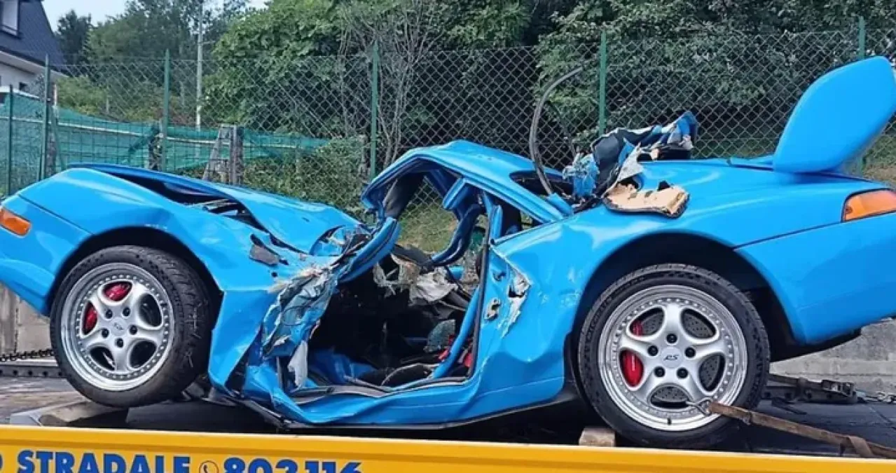Tragedia durante uno spot pubblicitario: morto il conducente - © hadmotori.it