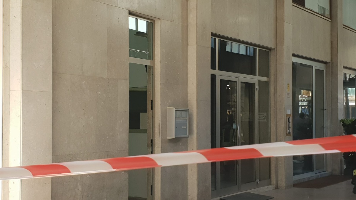 incendio negozio riccione