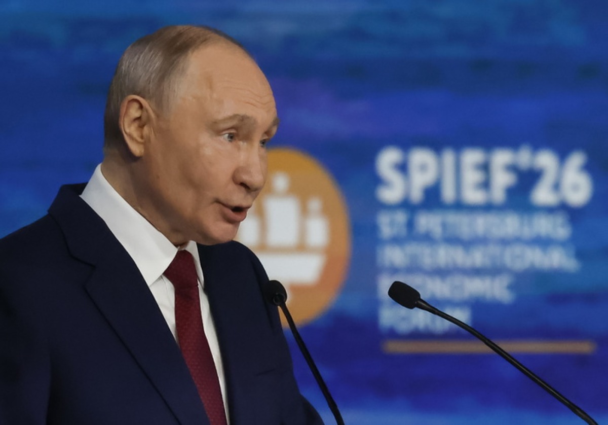 Putin minaccia ritorsioni sui mari contro l'Europa: "Sequestro delle nostre navi è pirateria" - 