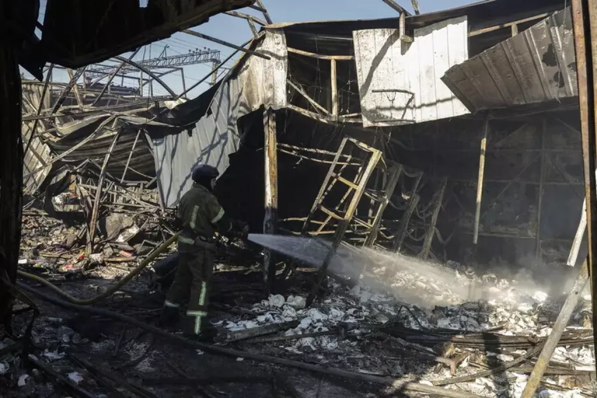 Kiev sotto le bombe, nove morti nella notte - © Ansa/Epa
