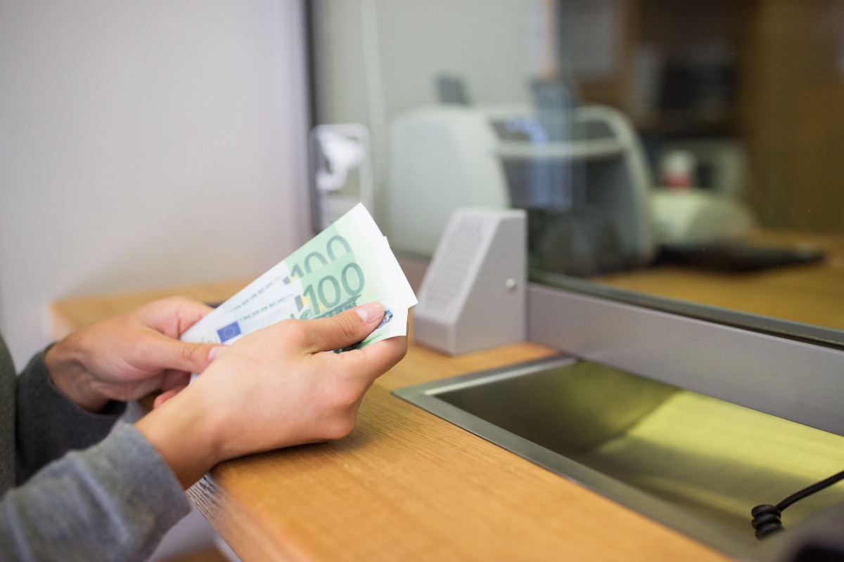 Banche, in dieci anni chiuso oltre uno sportello su tre in Italia - 