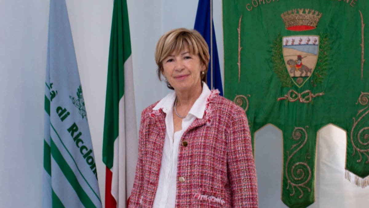 Riccione, Angelini: "Grazie alle forze dell'ordine per la chiusura del minimarket" - Daniela Angelini 