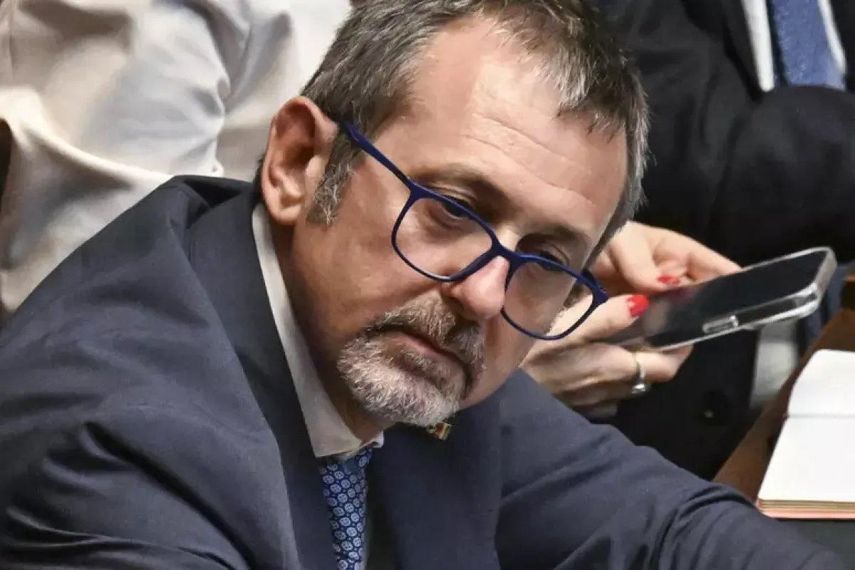 Delmastro, slitta la decisione sulle chat: la palla passa alla giunta per le Autorizzazioni - 