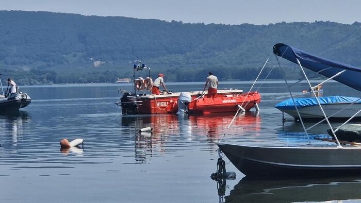 Lago di Vico, ritrovato il corpo di Luigi Cavallari, marito della ministra Roccella - 