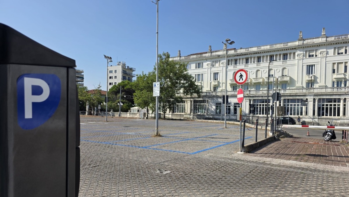 Riccione, riapre il parcheggio del Grand Hotel: tornano disponibili 252 posti  - Il parcheggio del Grand Hotel 