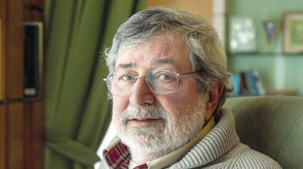 Rimini saluta Francesco Guccini, il cantautore simbolo di un'intera generazione - 