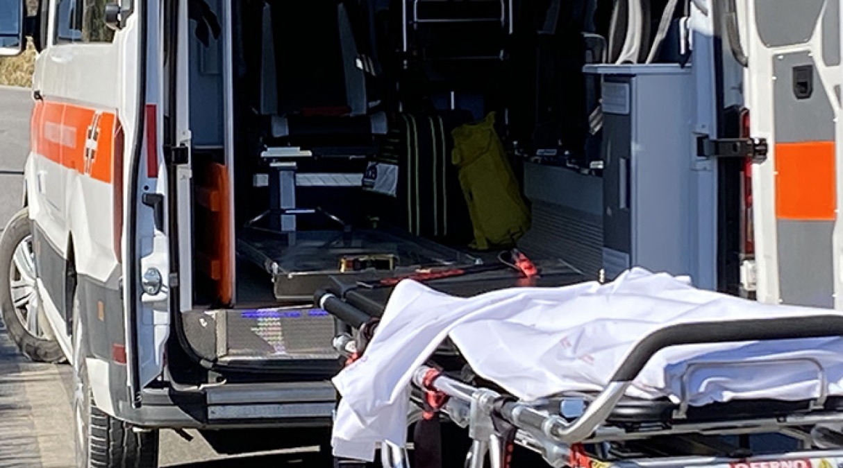 Si da fuoco nel milanese, era in videochiamata con la ex: 35enne in gravissime condizioni - 