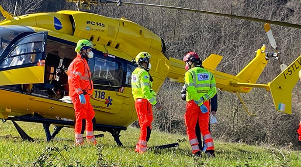 Ragazza di 14 anni precipita per 90 metri e muore: è scivolata mentre percorreva un sentiero - Repertorio