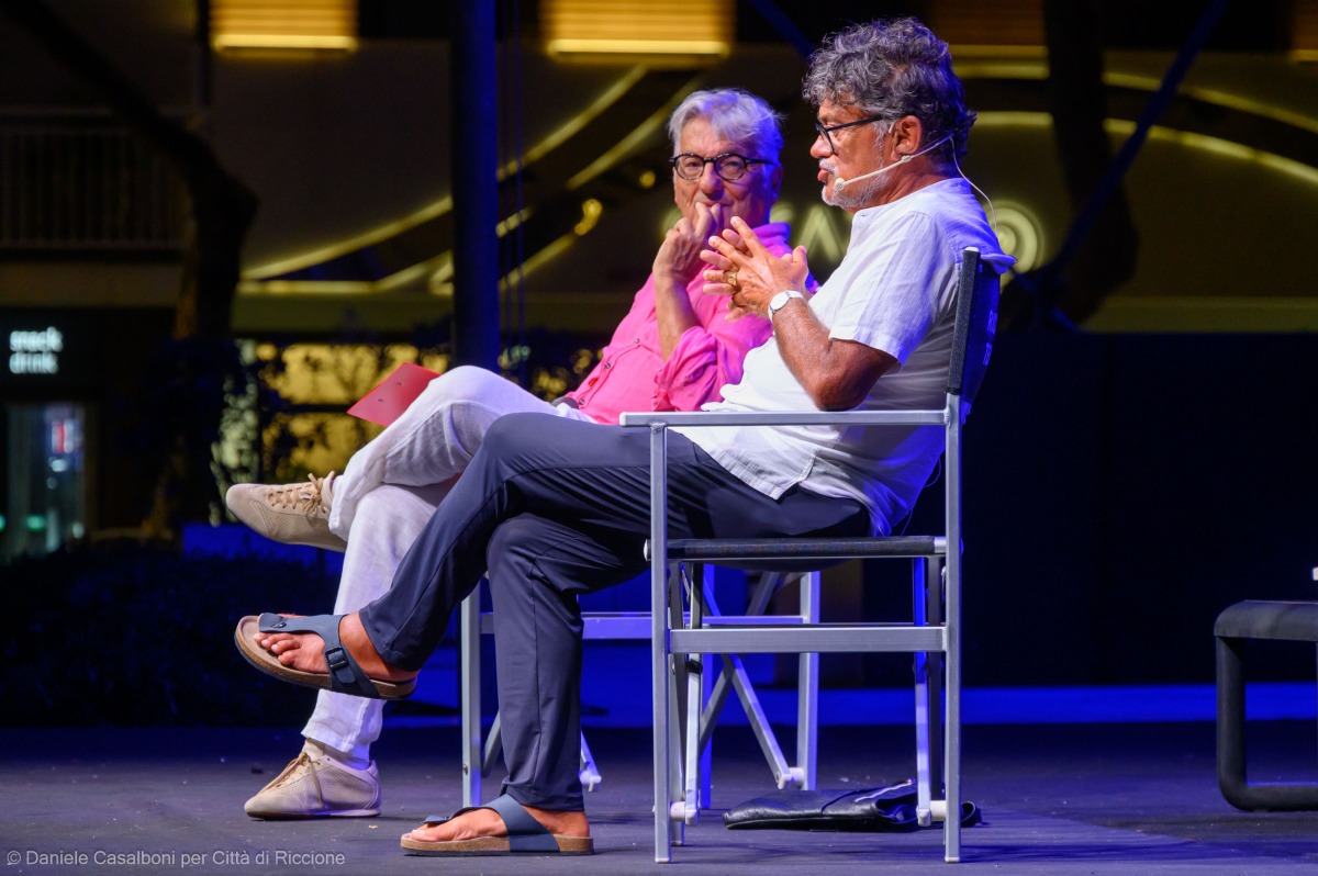Riccione, piazza Ceccarini piena per Marcello Veneziani: confronto su Nietzsche e Marx - PH Daniele Casalboni