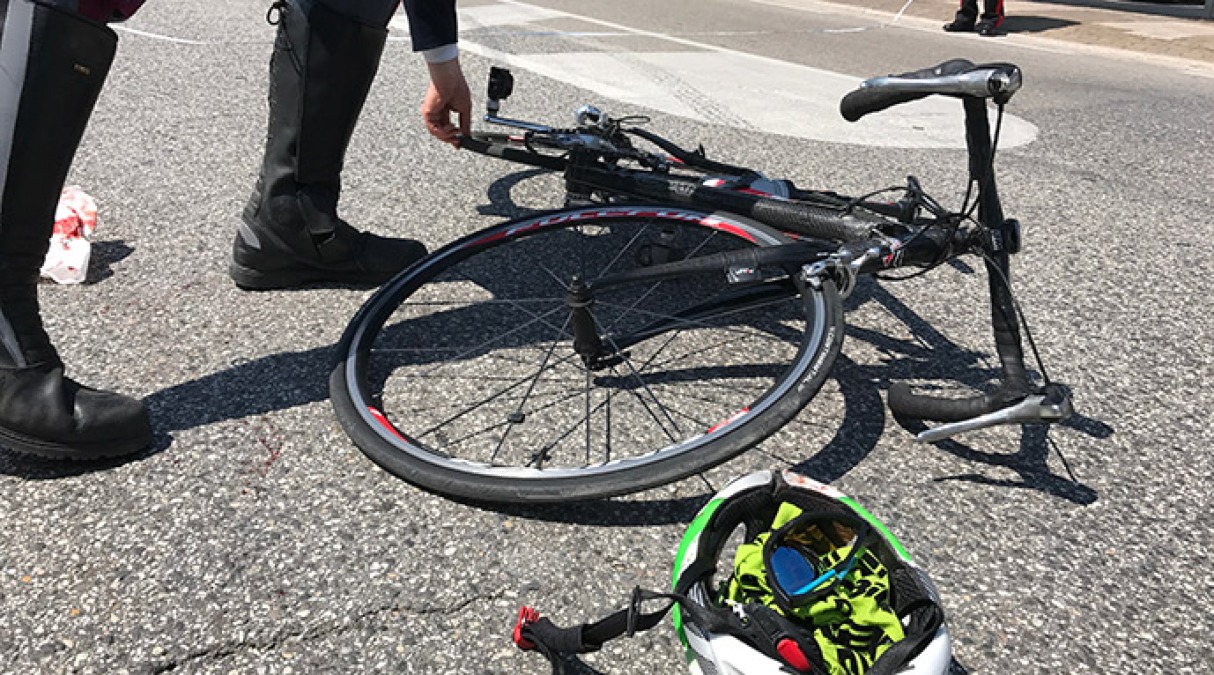 Investito un gruppo di ciclisti dopo una lite: quattro feriti, uno è grave - repertorio