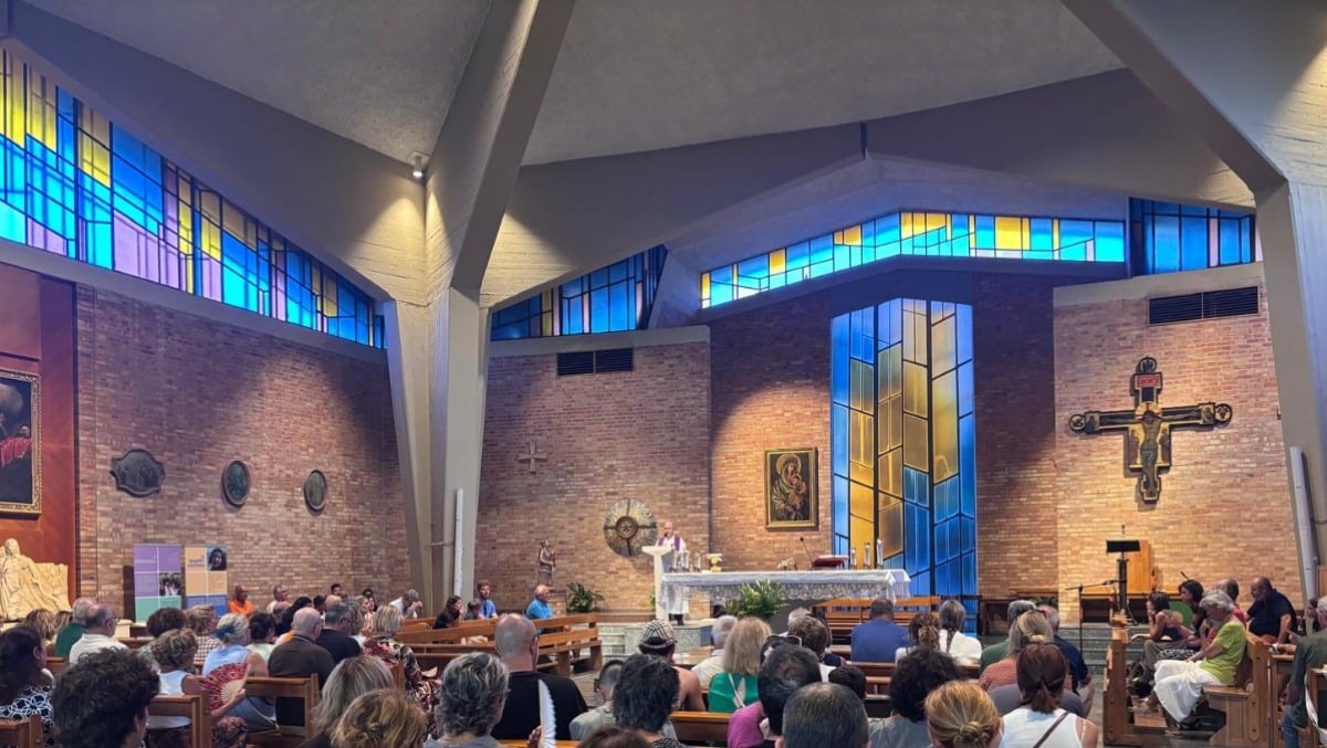 Rimini si stringe attorno a Tommaso Ugolini: chiesa piena per la veglia - La veglia 