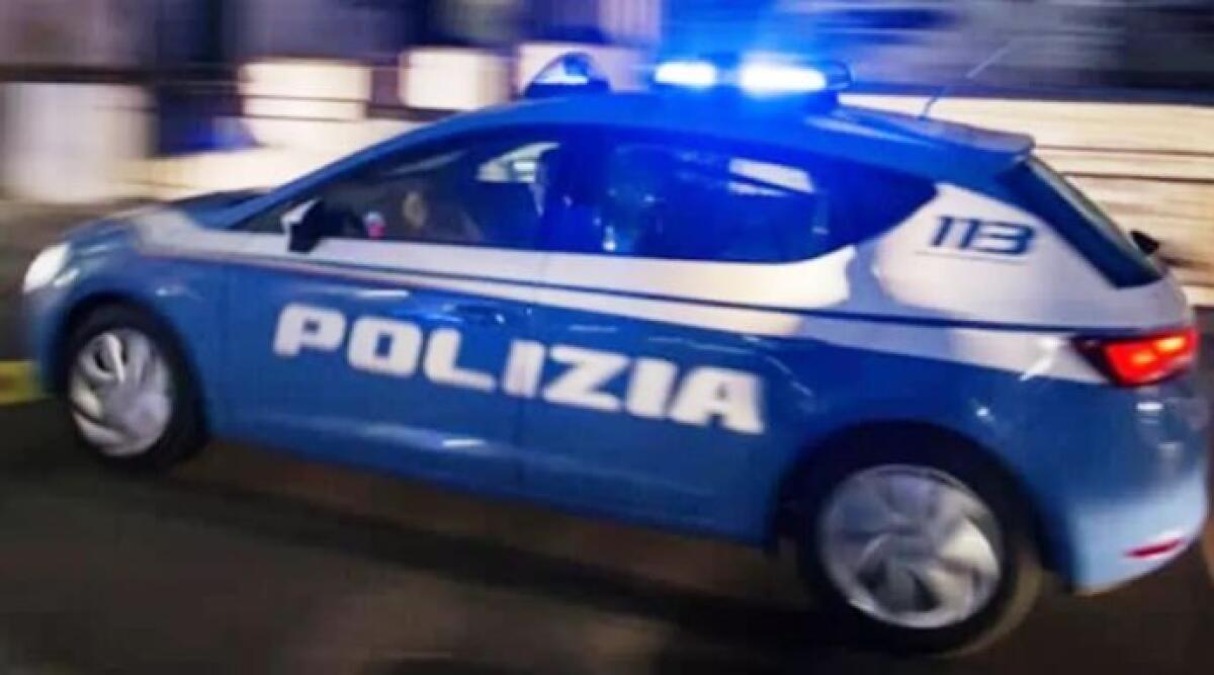 Rimini, derubano una donna e due turisti: la banda di "predoni" arrestata - Polizia, intervento, notte ARCHIVIO