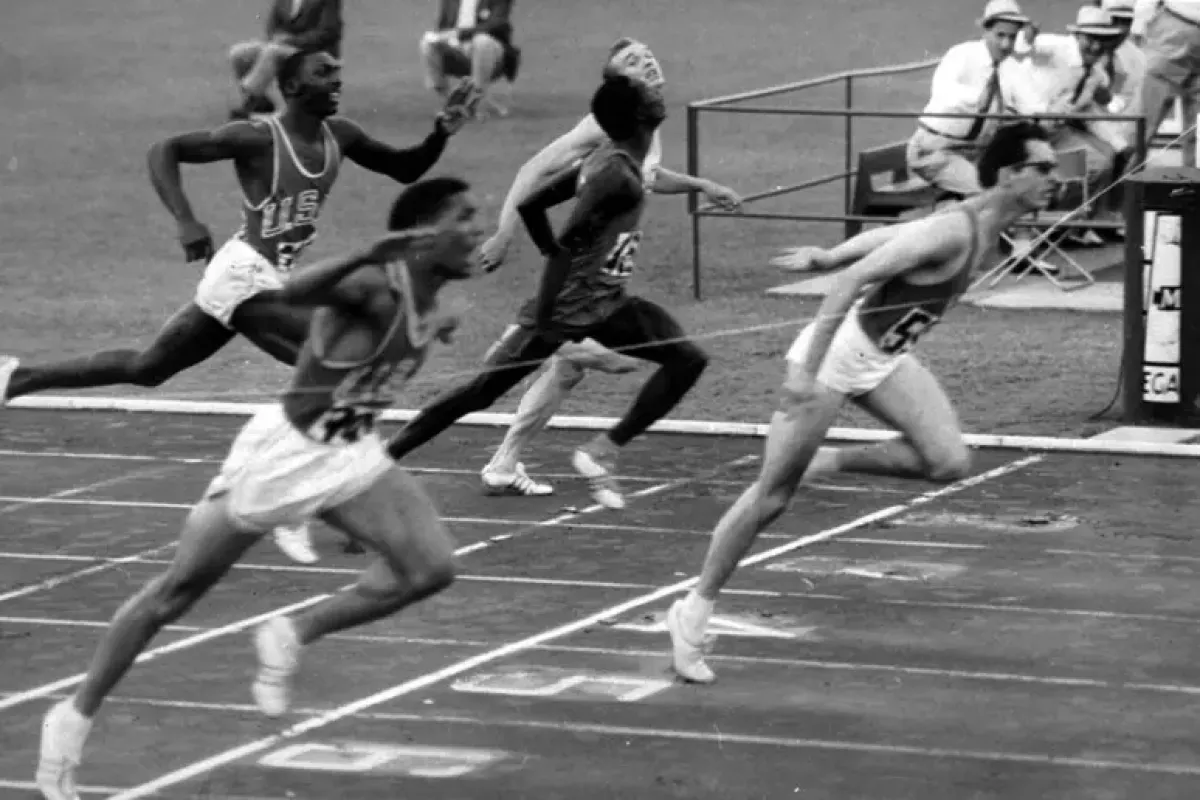 Addio all'Angelo Berruti, copertina di un'Italia felice: oro olimpico sui 200 a Roma 1960 - © Ansa