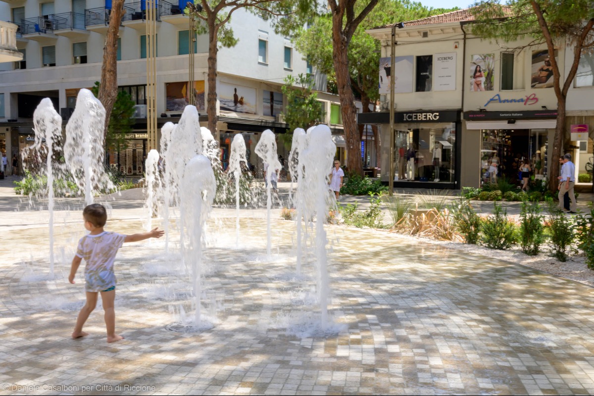 Nuovo viale Ceccarini, a settembre ripartono i cantieri: in autunno il trattamento del travertino - Ph Casalboni