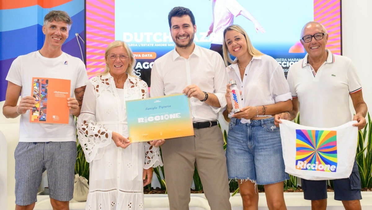 Da oltre 60 anni a Riccione: la famiglia Pignarca premiata  - La famiglia Pignarca