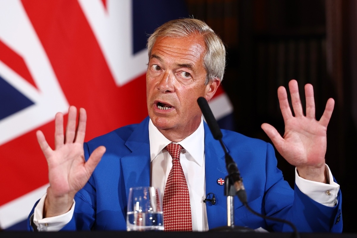Farage sfida se stesso: a Clacton voto senza rivali - Nigel Farage durante una conferenza stampa, il 3 agosto a Londra (Peter Nicholls/Getty Images)