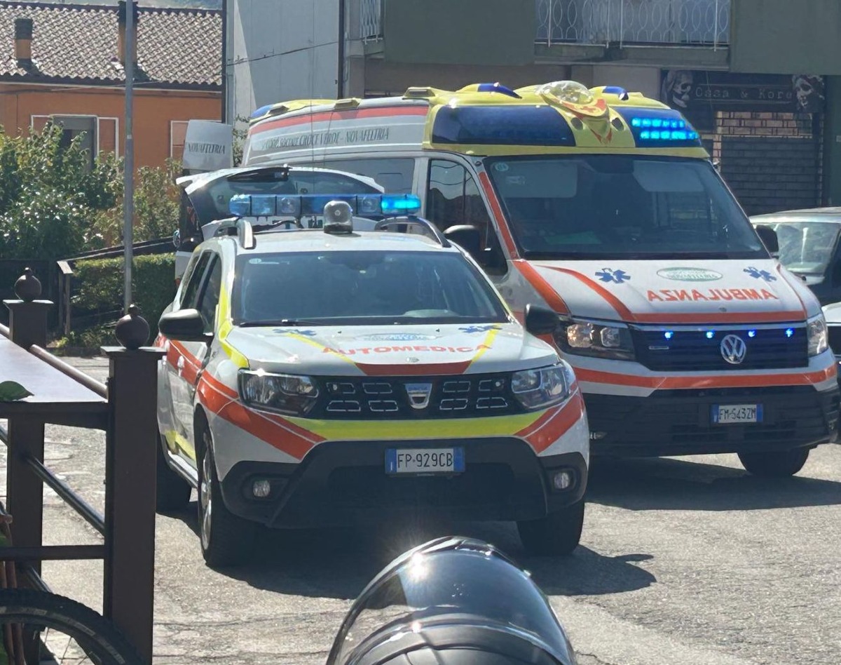 Secchiano, cade e batte la testa: soccorso un 60enne - 