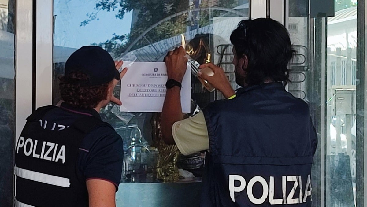 Rimini, la rissa costa 7 giorni di sospensione a un locale di viale Vespucci - 