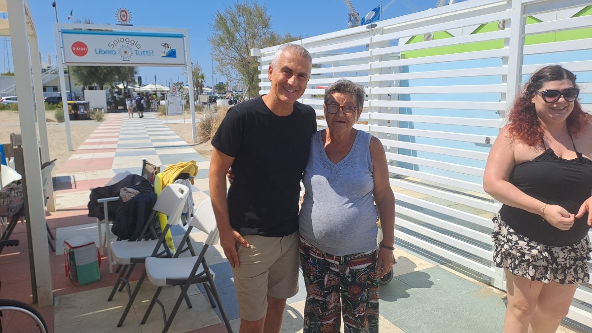 Ferragosto all’insegna dell’inclusione con “Spiaggia Libera Tutti”: tutti insieme a tavola sulla sabbia - 