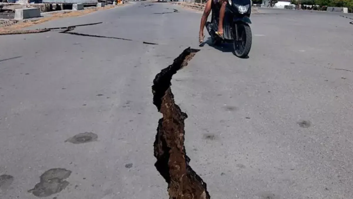 Terremoto in Indonesia, la Farnesina segue oltre 8mila italiani - PH ANSA/EPA