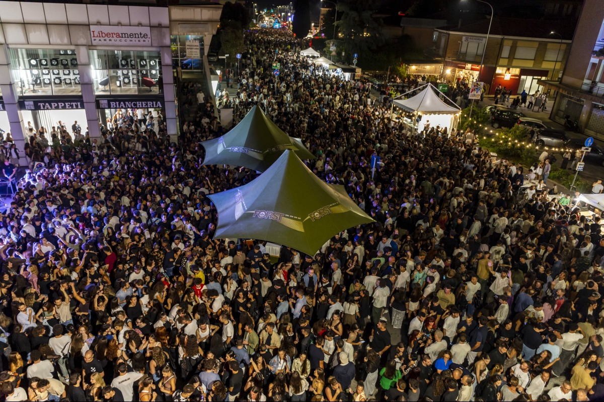 Santarcangelo, torna l'Emilia Street Parade: strade chiuse per la festa con musica e food truck - Emilia Street Parade