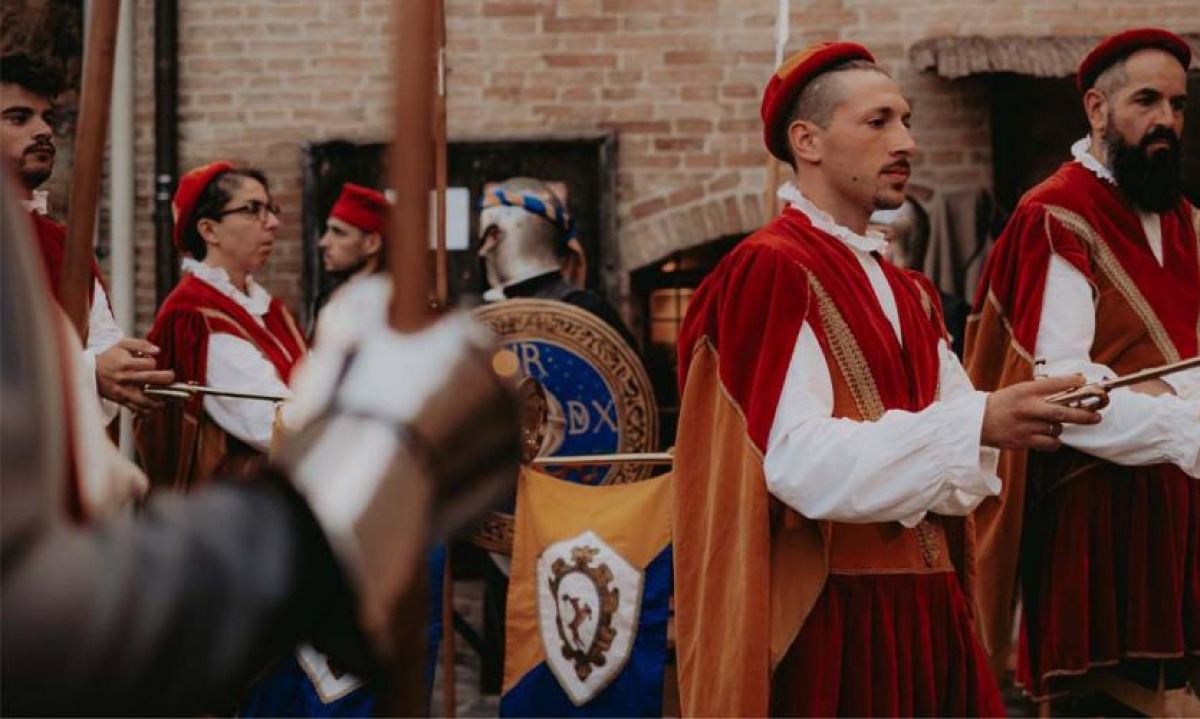 Palio de lo Daino, il viaggio nel Medioevo entra nel vivo - 