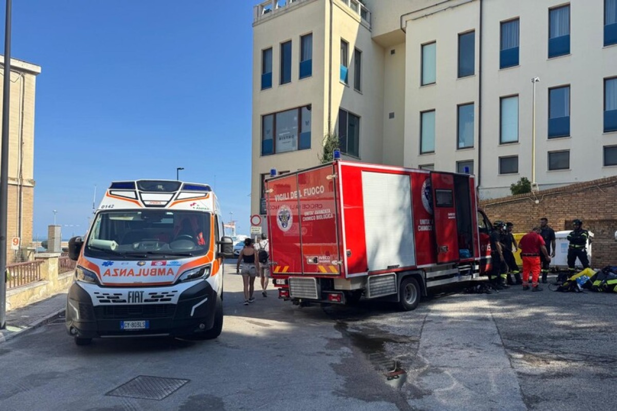 Operai intossicati dal monossido di carbonio ad Ancona: cinque in ospedale - PH ANSA