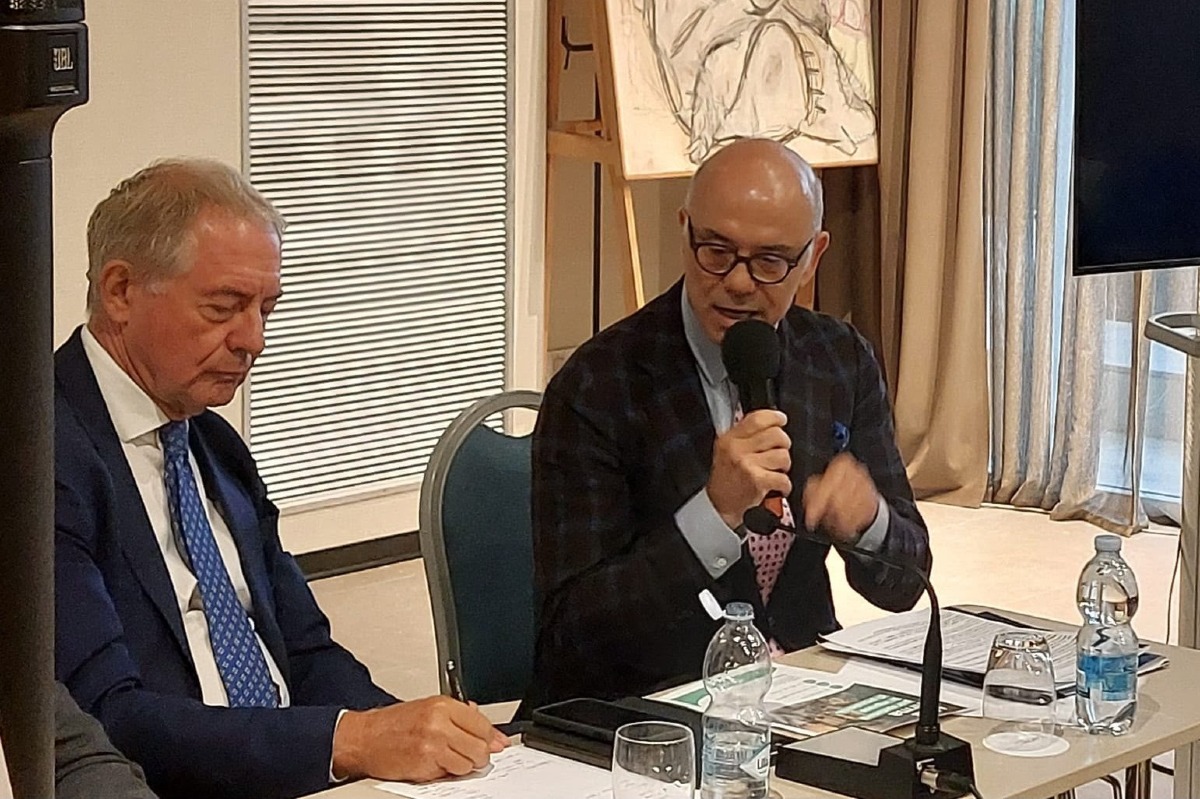 Zanzini della Confcommercio a confronto con il Ministro Urso: "Sostenete i negozi di vicinato" - 