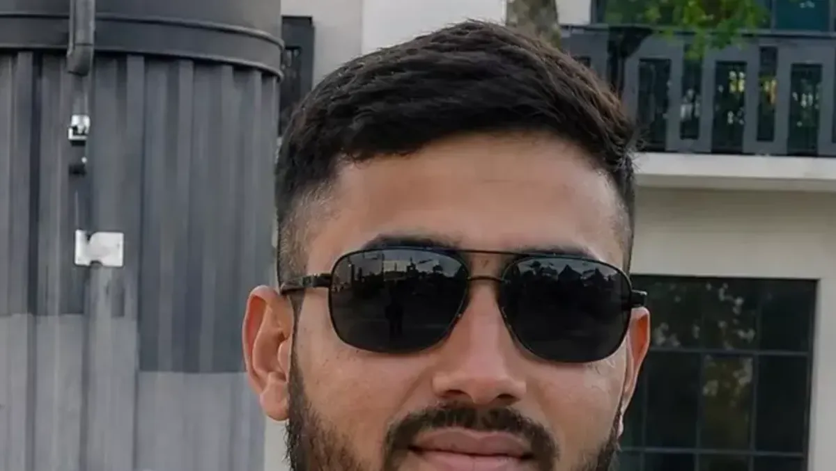 Bracciante trovato morto nel bagagliaio, l'autopsia: pestato e ucciso a coltellate - Sadam Houssain