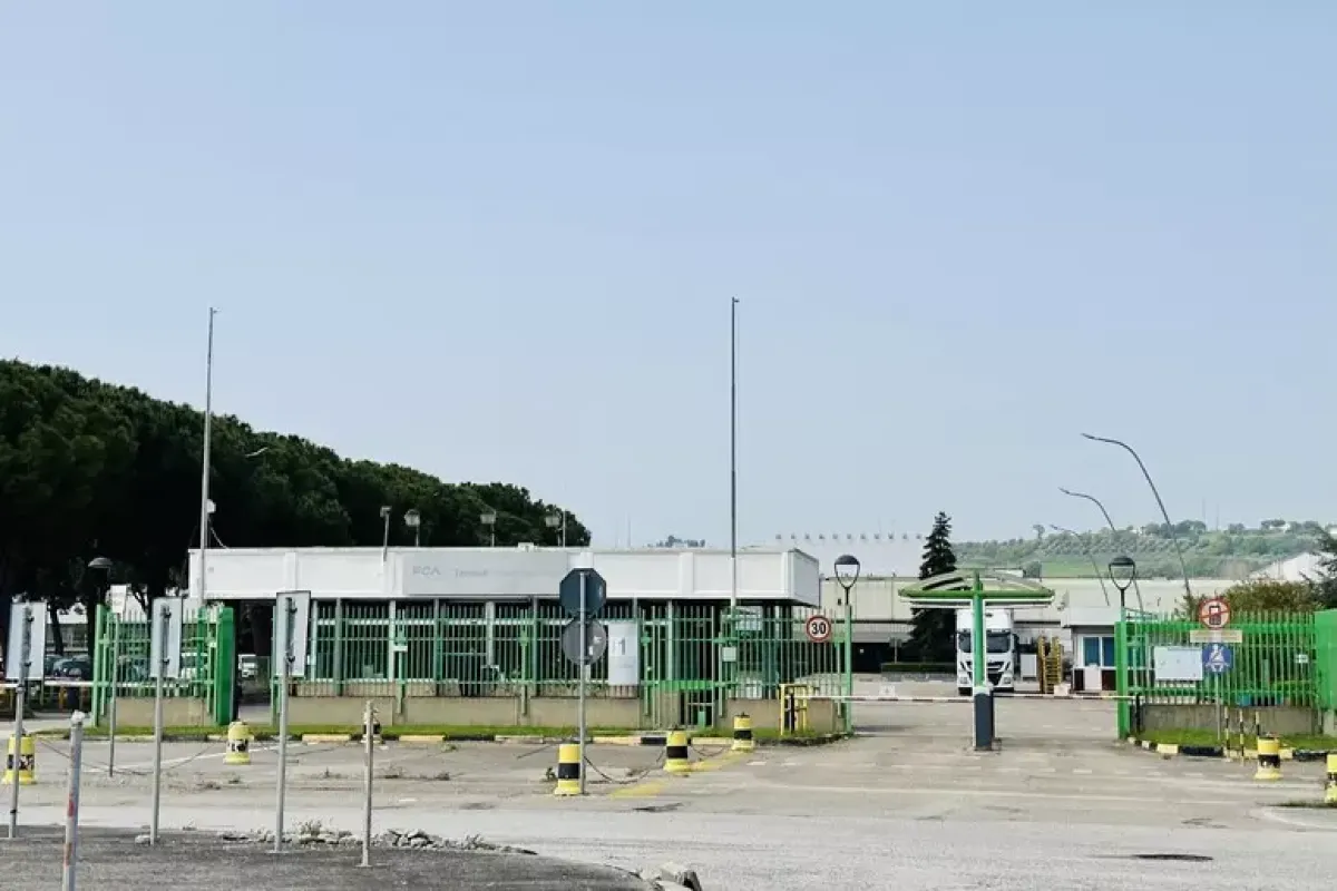 Stellantis Termoli, nuovo contratto di solidarietà per 1.721 lavoratori - PH ANSA
