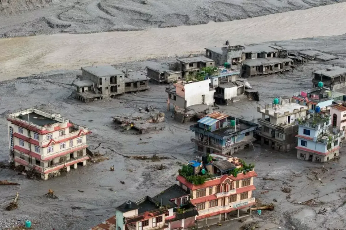 Alluvione tra Nepal e Tibet: è stato un ghiacciaio a crollare - Nepal © Ansa/Afp