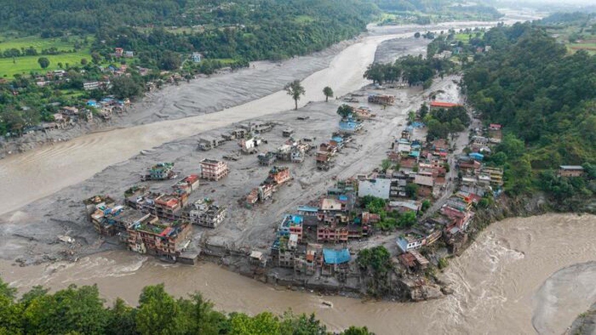 Alluvione tra Tibet e Nepal, in totale oltre 1.300 dispersi - © Ansa