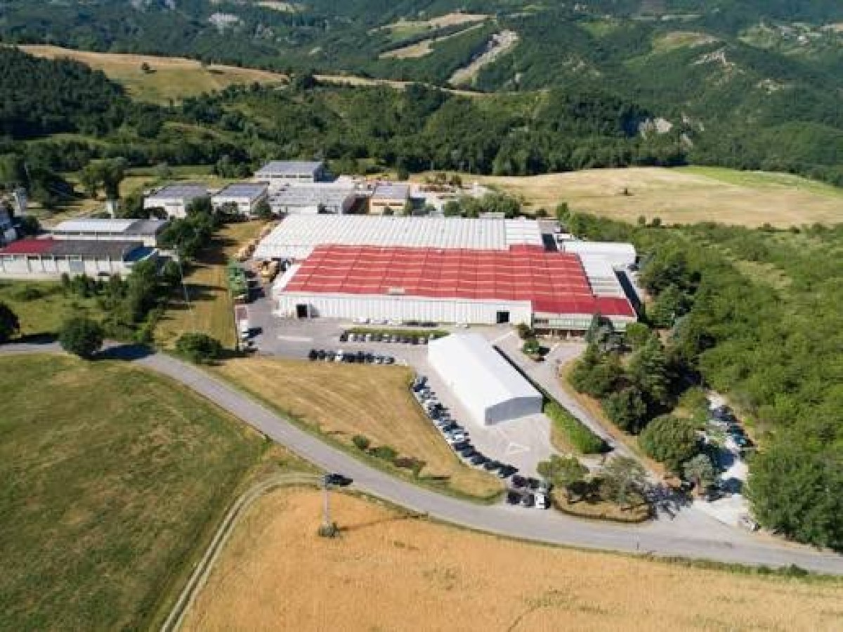 Indel B, nuovo contratto per i lavoratori: più welfare e salario  - L'azienda 