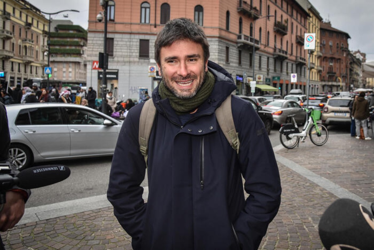 Malore a Cuba per Alessandro Di Battista: ricoverato in gravi condizioni - © Ansa