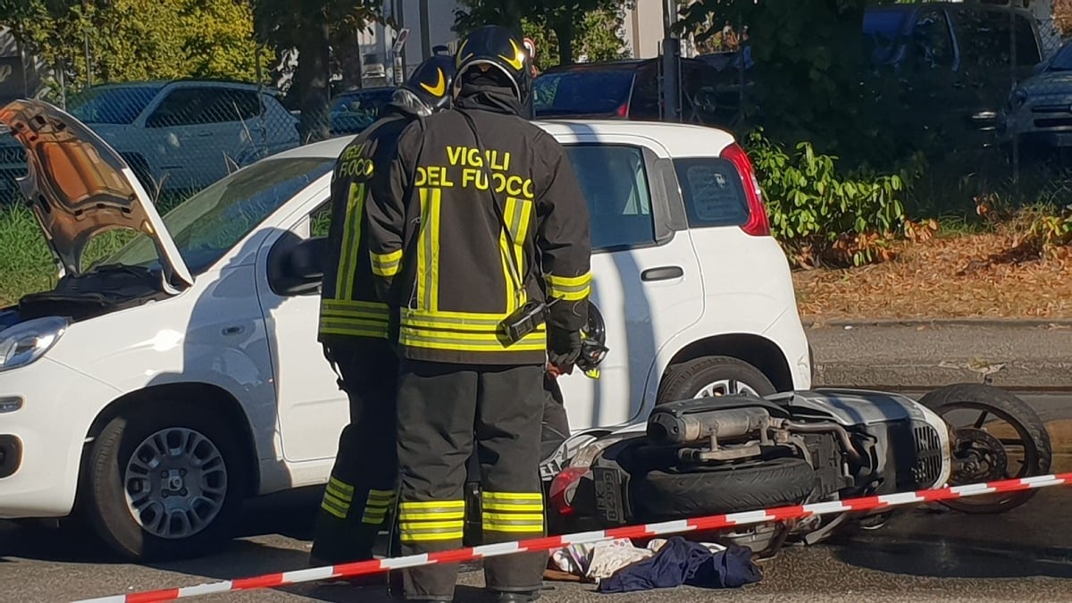 Rimini, scooter a terra in via Chiabrera: ferito un 50enne, strada chiusa al traffico. - 