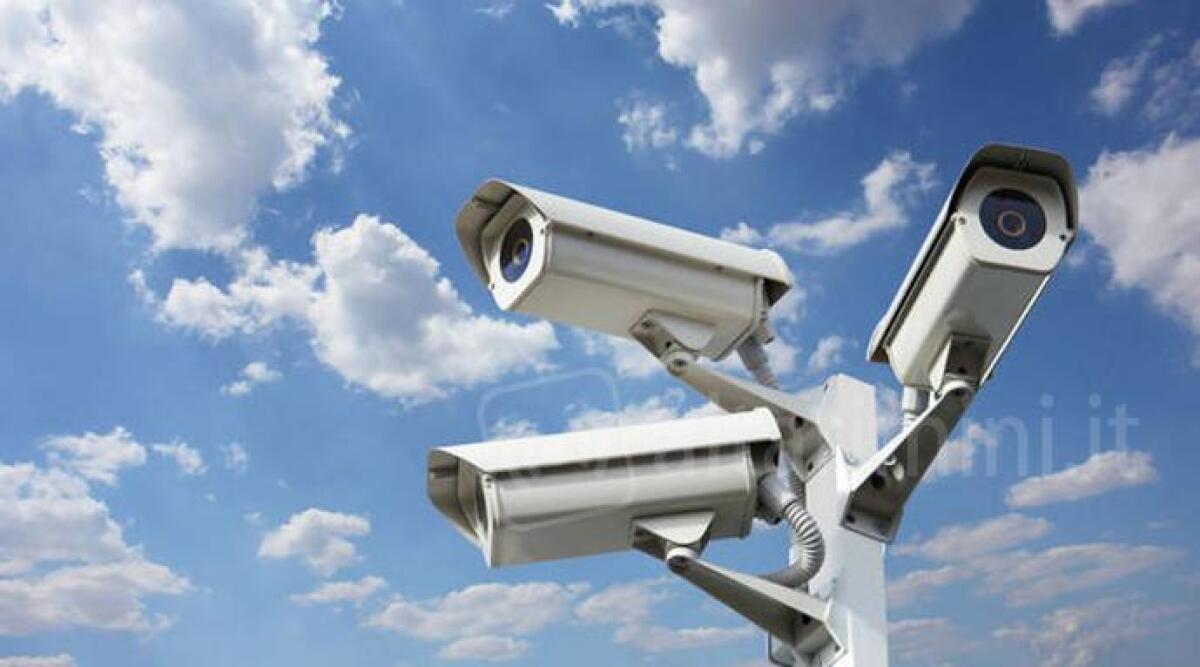 Sicurezza a Santarcangelo: dopo l'estate si accendono 25 nuove telecamere - Telecamera REPERTORIO