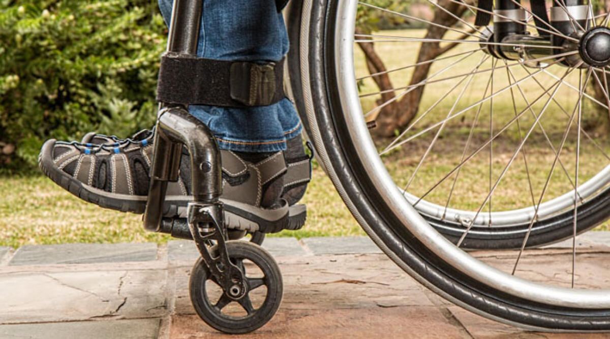 A Rimini una vacanza senza barriere: l'esperienza di Vittorio, 19enne con disabilità - REPERTORIO