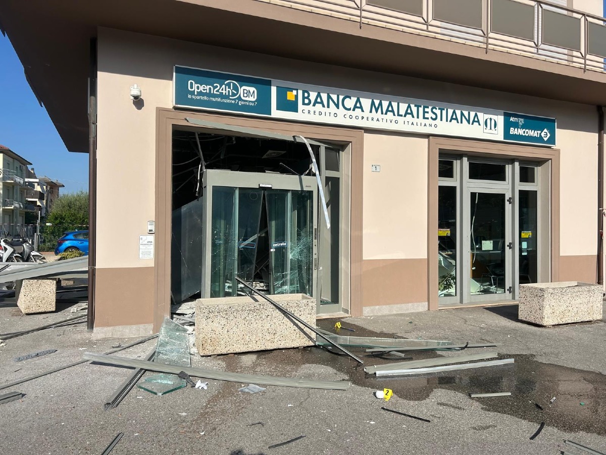 Colpo al bancomat di Villa Verucchio 