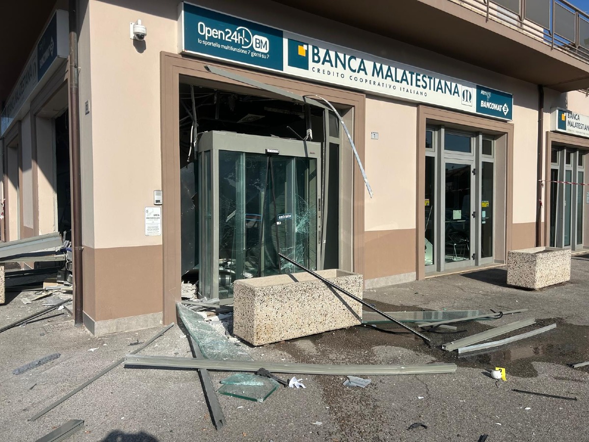 Colpo al bancomat di Villa Verucchio 