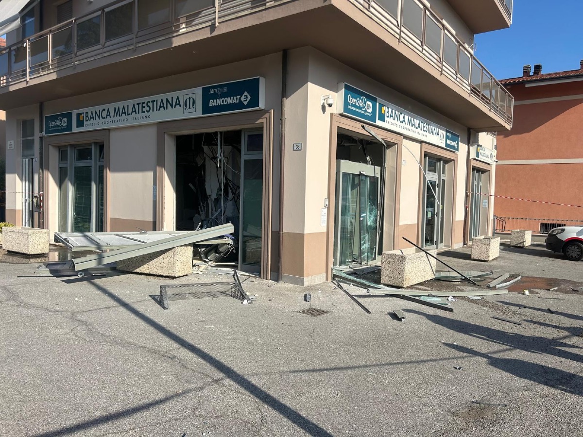 Colpo al bancomat di Villa Verucchio 