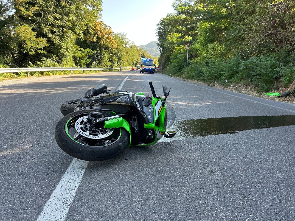 Moto contro bici sulla Marecchiese 