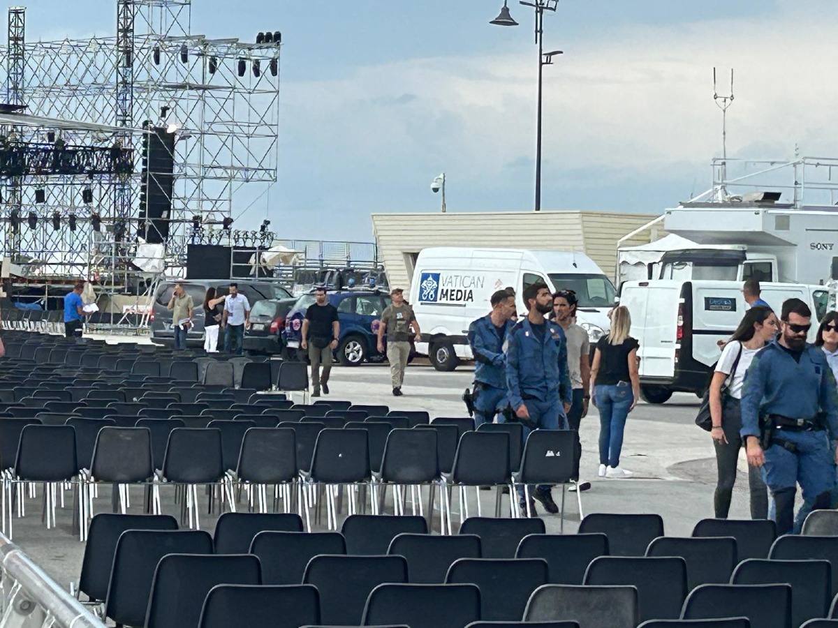 I preparativi per la visita del Papa 