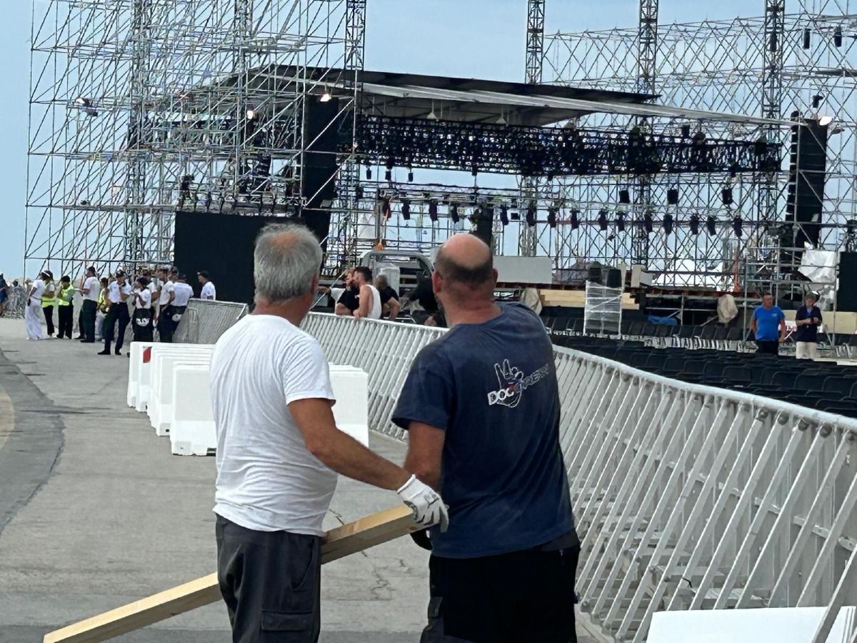 I preparativi per la visita del Papa 