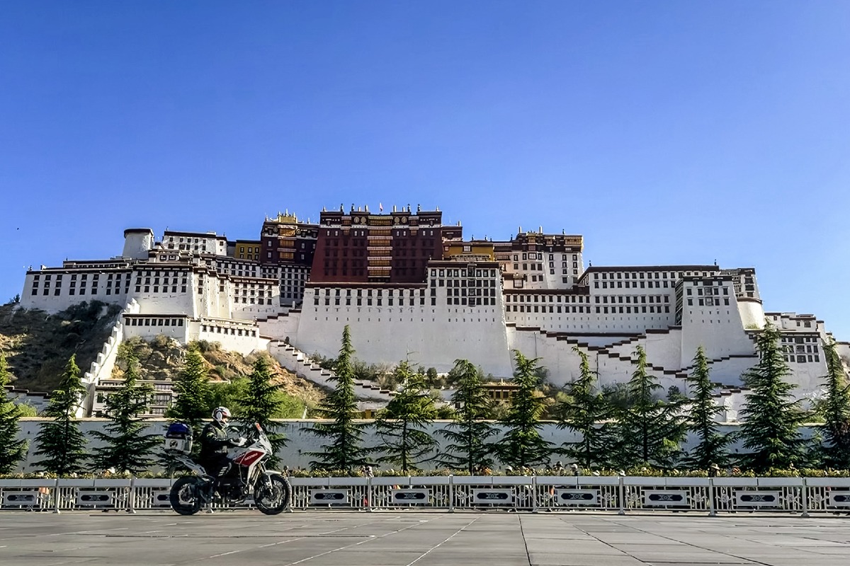 emilio cristina cina tibet